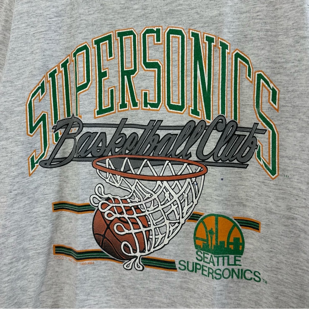 Vintage Seattle Supersonics T Shirt 1990s Sonics NBA Logo 7 Medium